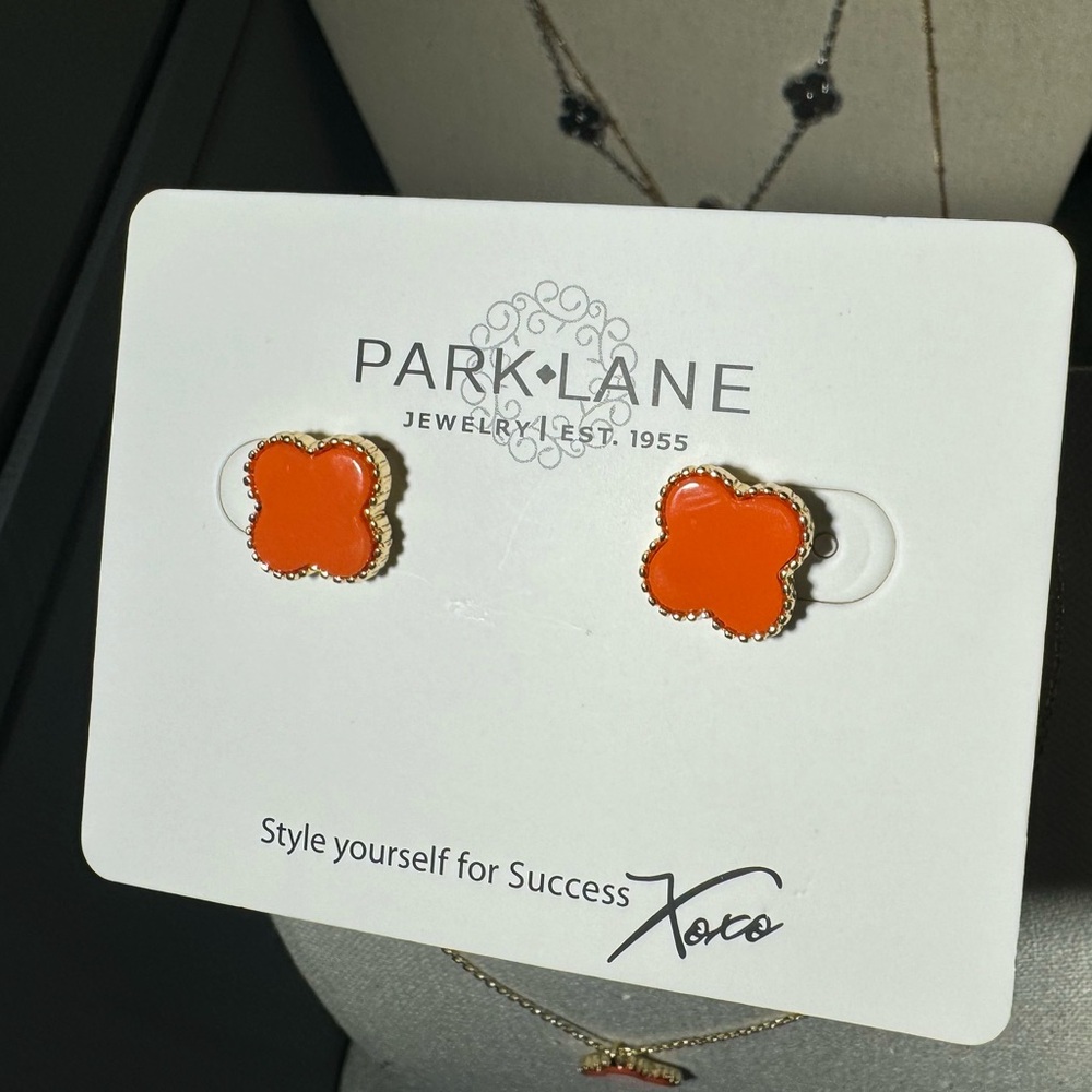 Park Lane New limited edition Lana color Orange!! Earrings